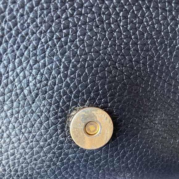 Tory Burch McGraw dual strap leather crossbody satchel - Picture 11 of 12